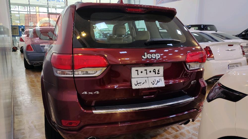 جیپ گراند شیرۆکی